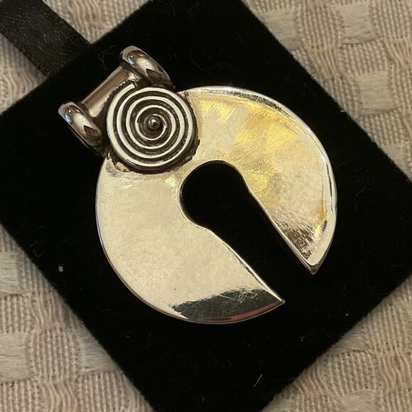 STERLING SILVER 925 ANCIENT GREEK DESIGN SOLID PENDANT - Picture 2 of 11